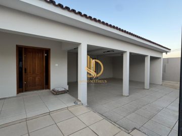 Casa de alto padrão com piscina e salão de festas em Salto