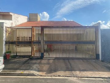Casa à venda no Jardim Regina – 250m²